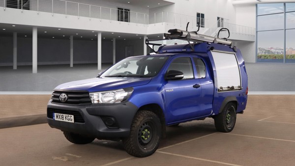 TOYOTA Hilux